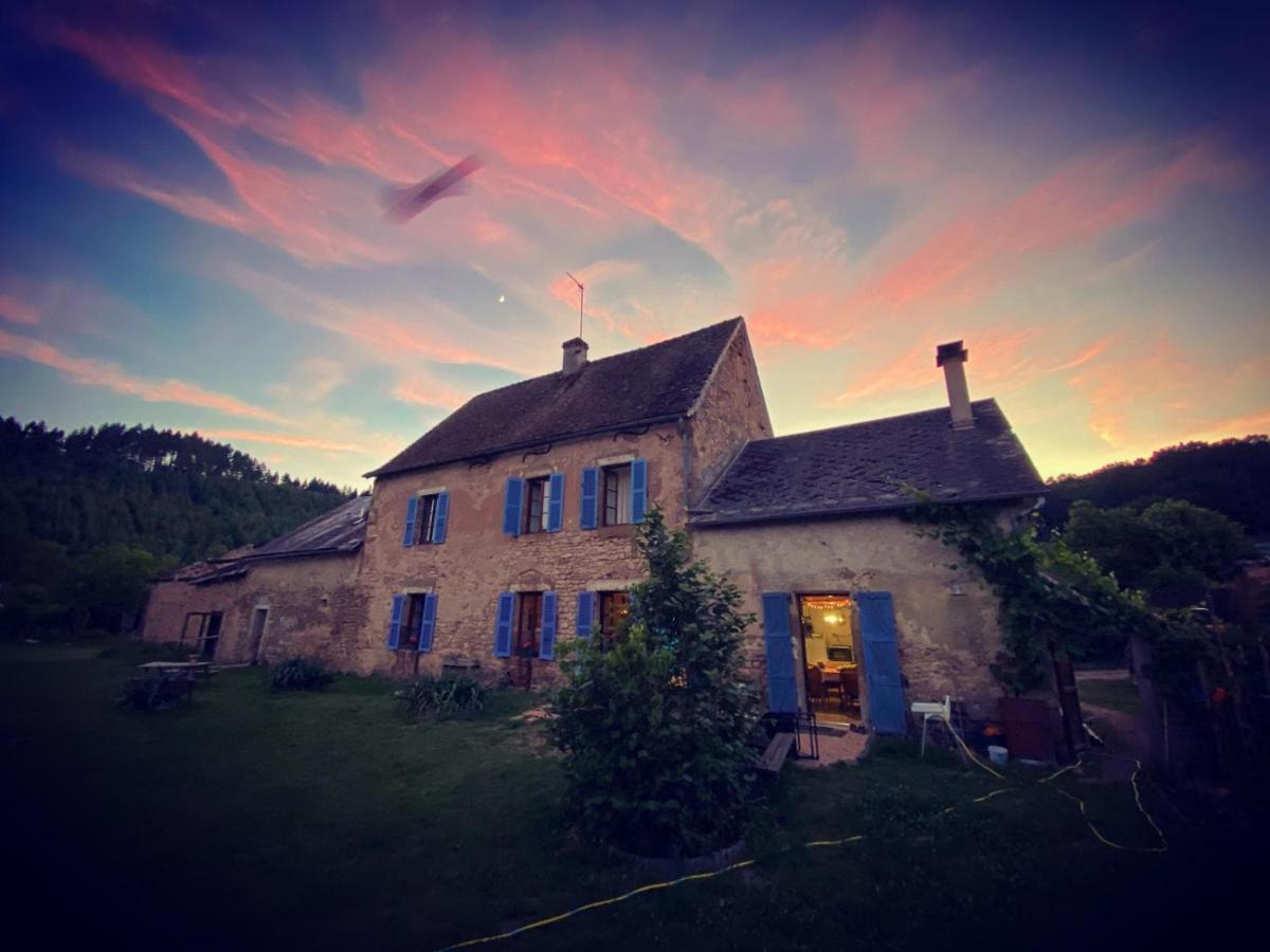 De Oude Pastorie Acomodação com café da manhã La Celle-En-Morvan Exterior foto